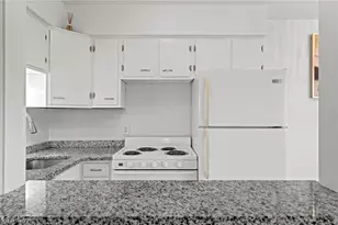 12520 Edgewater Dr, Oakwood, OH 44107 - Photo 3