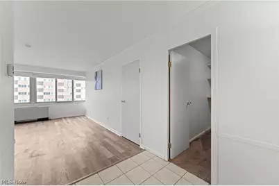 12520 Edgewater Drive #1504, Oakwood, OH 44107 - Photo 7