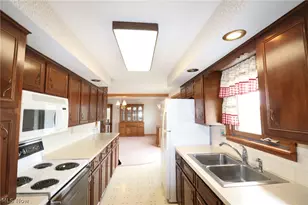 11086 Eby Rd, Sterling, OH 44276 - Photo 13