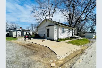 219 Mulberry Street, Wooster, OH 44691 - Photo 3