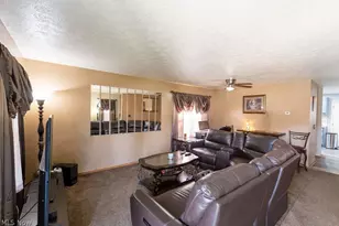 444 Sunshine Ave, Youngstown, OH 44505 - Photo 15