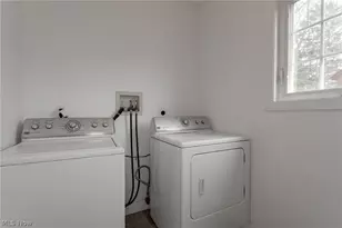 4437 Center St, Willoughby, OH 44094 - Photo 9