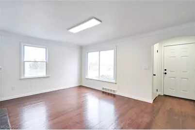 2800 Stark Drive, Willoughby Hills, OH 44094 - Photo 5