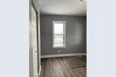 208 S 15th Street, Sebring, OH 44672 - Photo 9