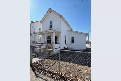 208 S 15th Street, Sebring, OH 44672 - Photo 3