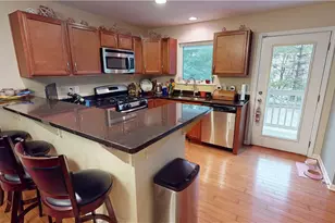 1454 E 105th St, Loveland, OH 44106 - Photo 7