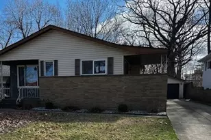 983 E 179th St, Loveland, OH 44119 - Photo 1