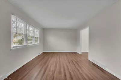 5498 Broad Boulevard, North Ridgeville, OH 44039 - Photo 5