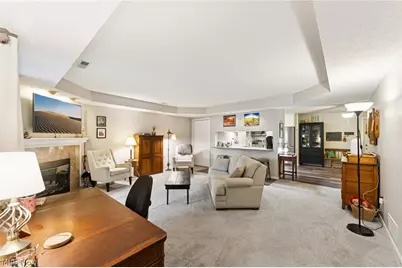 8615 Scenicview Drive, Grandview Heights, OH 44147 - Photo 7