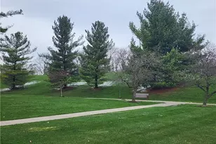 8615 Scenicview Dr, Grandview Heights, OH 44147 - Photo 3