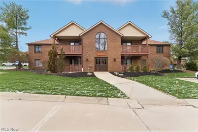 8615 Scenicview Drive, Grandview Heights, OH 44147 - Photo 5