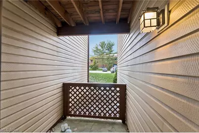 8615 Scenicview Drive, Grandview Heights, OH 44147 - Photo 37