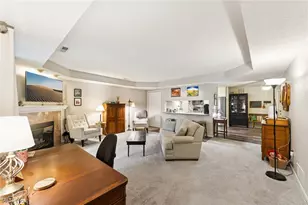 8615 Scenicview Dr, Grandview Heights, OH 44147 - Photo 7