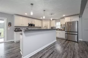 1330 Chelton Dr, Kent, OH 44240 - Photo 9