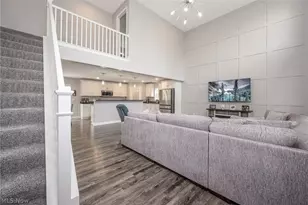 1330 Chelton Dr, Kent, OH 44240 - Photo 3