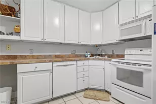 1429 Colony Dr, Streetsboro, OH 44241 - Photo 5