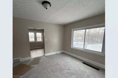 16902 Langly Avenue, Loveland, OH 44128 - Photo 9