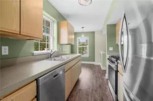 5200 Heather Field Cir, Parma, OH 44134 - Photo 13