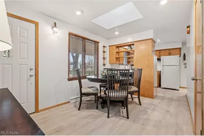 3595 Rolling Ridge Road NE, Canton, OH 44721 - Photo 9