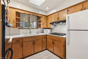 3595 Rolling Ridge Rd NE, Canton, OH 44721 - Photo 13