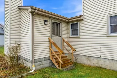 4562 Sheffield Drive, Austintown, OH 44515 - Photo 5