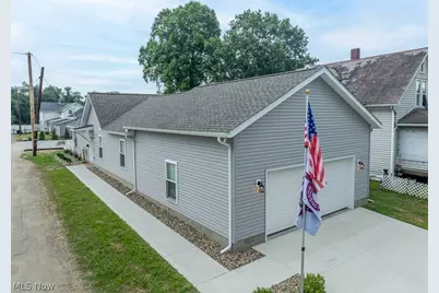 347 Ray Avenue NE, New Philadelphia, OH 44663 - Photo 3