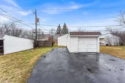 21303 Kenyon Drive, Maple Heights, OH 44137 - Photo 27