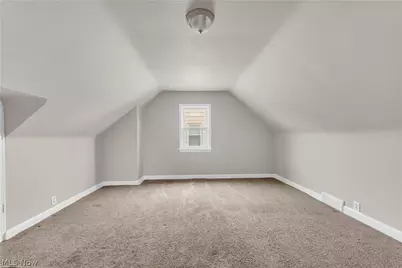 21303 Kenyon Drive, Maple Heights, OH 44137 - Photo 17