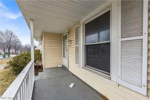 21303 Kenyon Dr, Maple Heights, OH 44137 - Photo 3