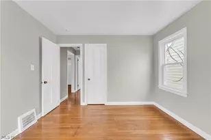 21303 Kenyon Dr, Maple Heights, OH 44137 - Photo 13