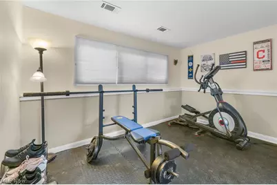 407 Ridgewood Drive, Eastlake, OH 44095 - Photo 21