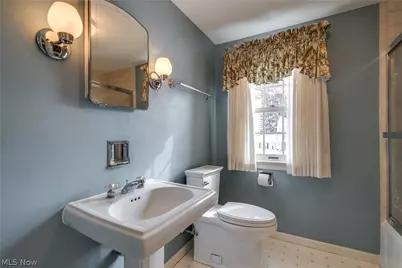 201 E 12th Street, Dover, OH 44622 - Photo 35