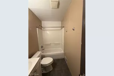 3424 W 117th Street, Loveland, OH 44111 - Photo 9