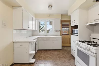 2497 124 Street E, Loveland, OH 44120 - Photo 17