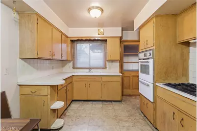 2497 124 Street E, Loveland, OH 44120 - Photo 5