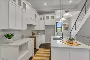 2130 W 42nd St, Loveland, OH 44113 - Photo 11