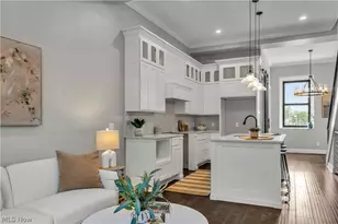 2130 W 42nd St, Loveland, OH 44113 - Photo 9