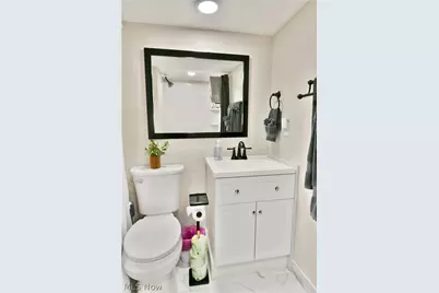 374 Meadowbrook Avenue SE, Warren, OH 44483 - Photo 31