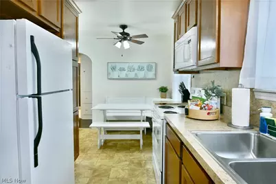 374 Meadowbrook Avenue SE, Warren, OH 44483 - Photo 13