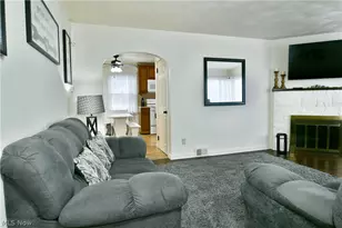 374 Meadowbrook Ave SE, Warren, OH 44483 - Photo 3