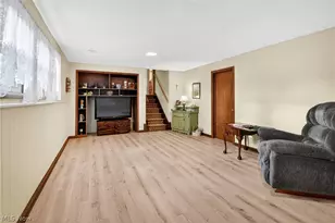 130 Robinwood Dr, New Middletown, OH 44442 - Photo 13