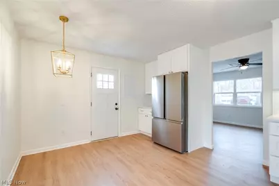 387 Harcourt Road, Vermilion, OH 44089 - Photo 7