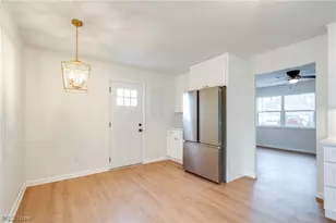 387 Harcourt Rd, Vermilion, OH 44089 - Photo 7