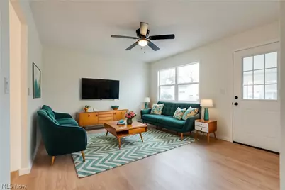 387 Harcourt Road, Vermilion, OH 44089 - Photo 15