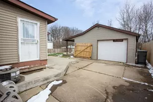 551 Moherman Ave, Youngstown, OH 44509 - Photo 9