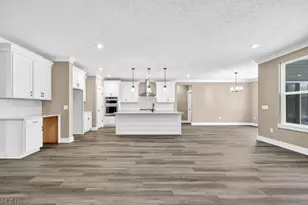 3320 White Willow Ln, Brunswick, OH 44212 - Photo 5