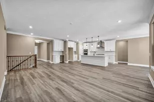 3320 White Willow Ln, Brunswick, OH 44212 - Photo 3