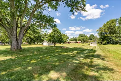 5615 Clover Street, Louisville, OH 44641 - Photo 33