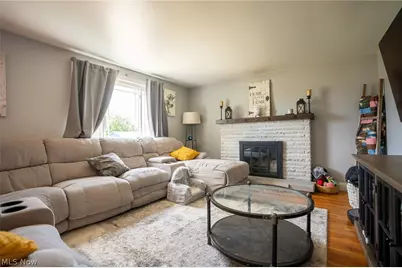 5615 Clover Street, Louisville, OH 44641 - Photo 9