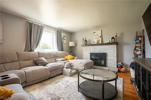 5615 Clover St, Louisville, OH 44641 - Photo 9